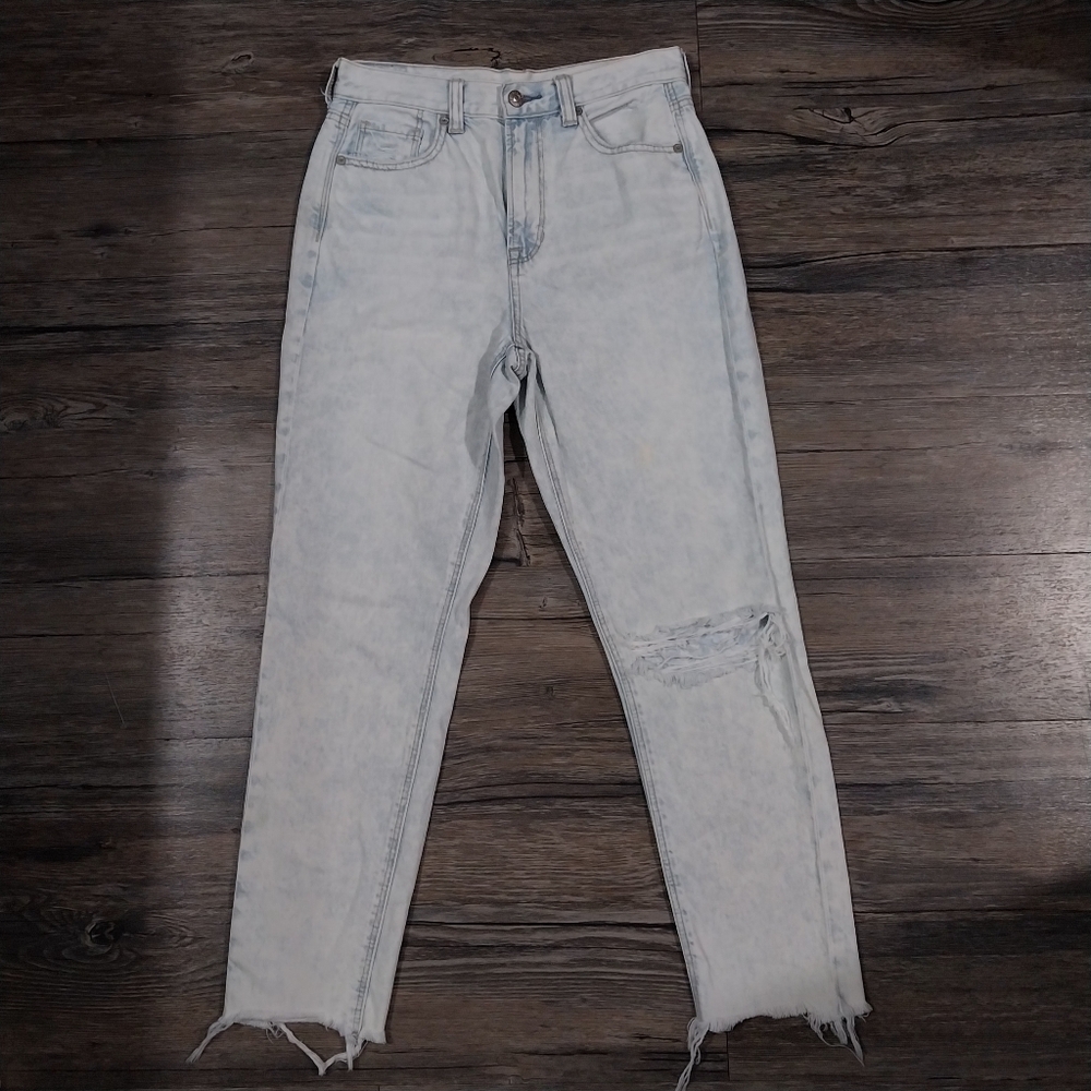 American Eagle Mom Jeans Size 2 Womens High Rise Distressed Raw Hem Denim Jeans
